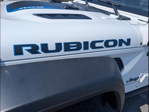 Bright White Clearcoat 2024 Jeep Wrangler 4xe Rubicon