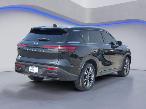 Mineral Black 2023 INFINITI QX60 Luxe