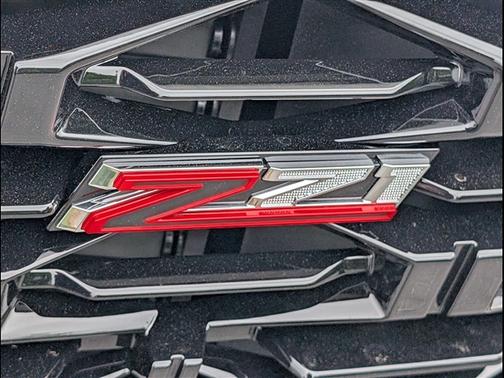 Gray 2026 Chevrolet Traverse Z71