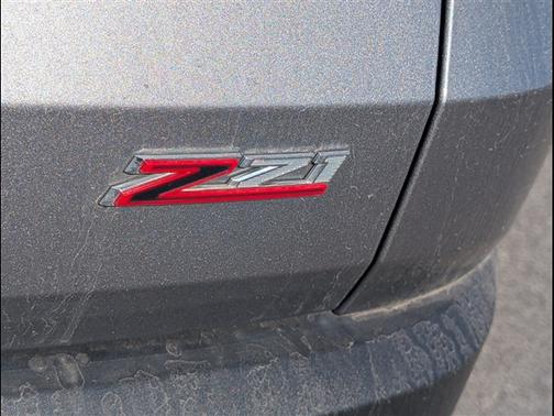 Sterling Gray Metallic 2026 Chevrolet Traverse Z71