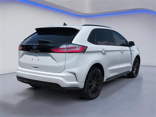 White Metallic 2023 Ford Edge ST Line