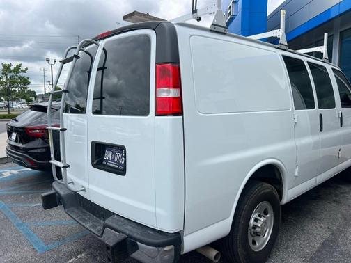 Summit White 2024 Chevrolet Express 2500 Work Van