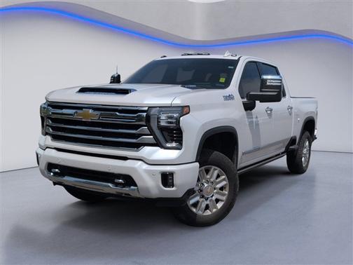 Iridescent Pearl Tricoat 2024 Chevrolet Silverado 2500 High Country