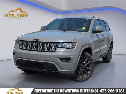 Sting Gray Clearcoat 2021 Jeep Grand Cherokee Laredo X