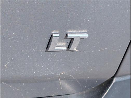 Pepperdust Metallic 2018 Chevrolet Traverse LT Cloth