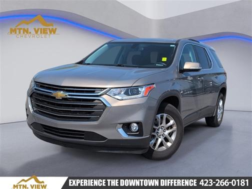 Pepperdust Metallic 2018 Chevrolet Traverse LT Cloth