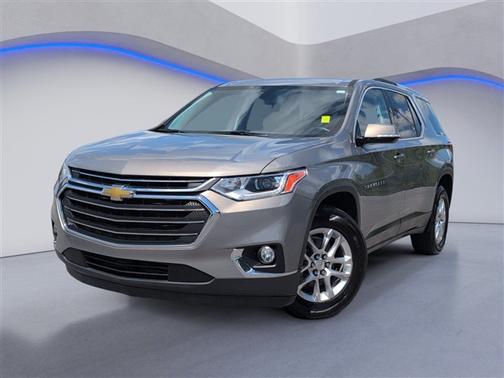 Pepperdust Metallic 2018 Chevrolet Traverse LT Cloth