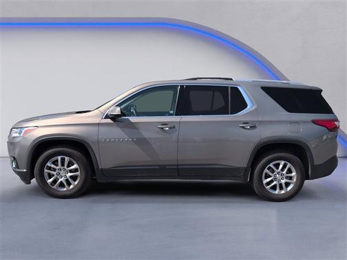 Pepperdust Metallic 2018 Chevrolet Traverse LT Cloth