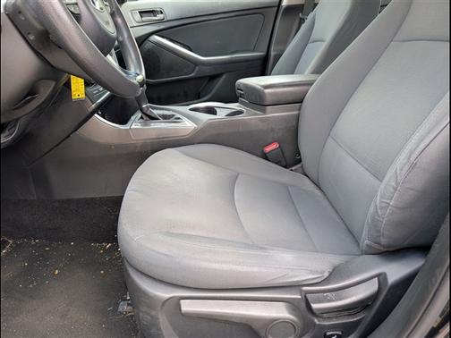 Ebony Black 2015 Kia Optima LX