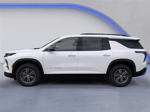 White 2026 Chevrolet Traverse LT