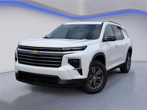 White 2026 Chevrolet Traverse LT