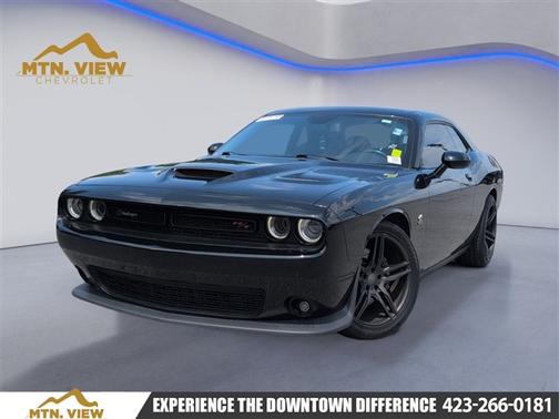 Pitch Black Clearcoat 2019 Dodge Challenger R/T Scat Pack
