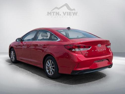 2018 Hyundai SONATA SE