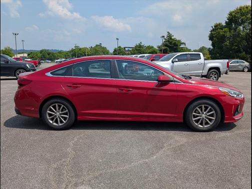 2018 Hyundai SONATA SE