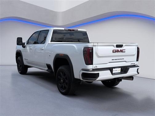 2025 GMC Sierra 2500 AT4