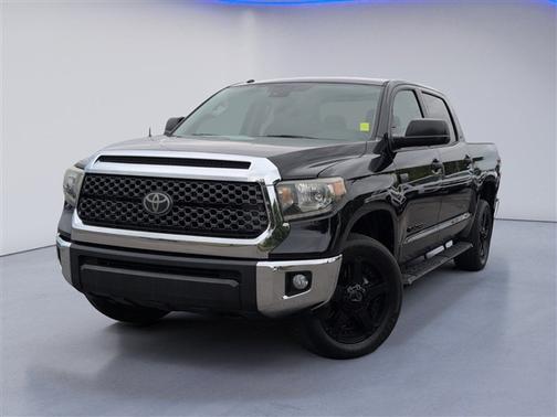 Midnight Black Metallic 2019 Toyota Tundra SR5