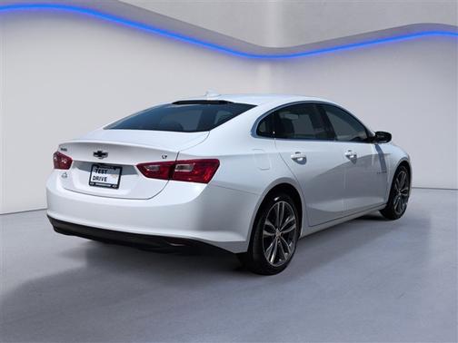 Summit White 2023 Chevrolet Malibu LT