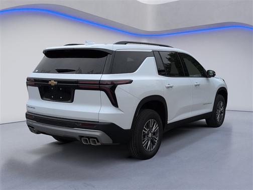 White 2026 Chevrolet Traverse LT