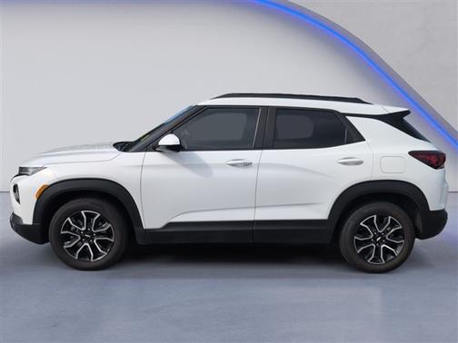 Summit White 2023 Chevrolet Trailblazer ACTIV
