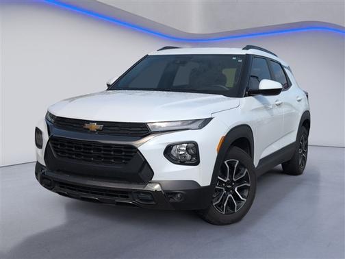 Summit White 2023 Chevrolet Trailblazer ACTIV