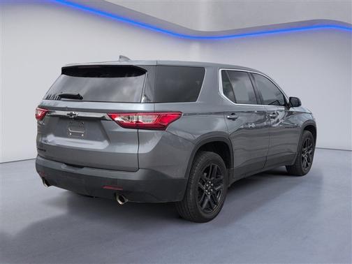 Satin Steel Metallic 2021 Chevrolet Traverse LS