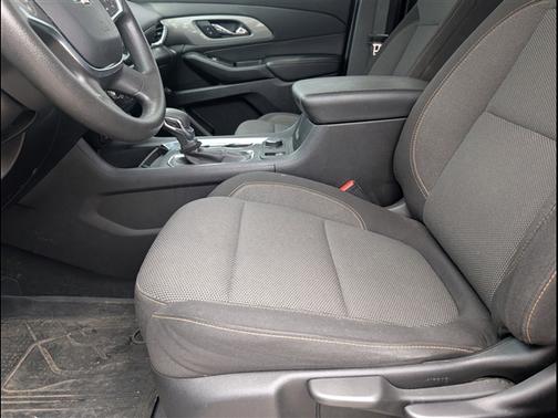 Satin Steel Metallic 2021 Chevrolet Traverse LS