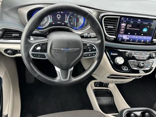 2021 Chrysler Pacifica Touring