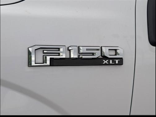 Oxford White 2018 Ford F-150 XLT
