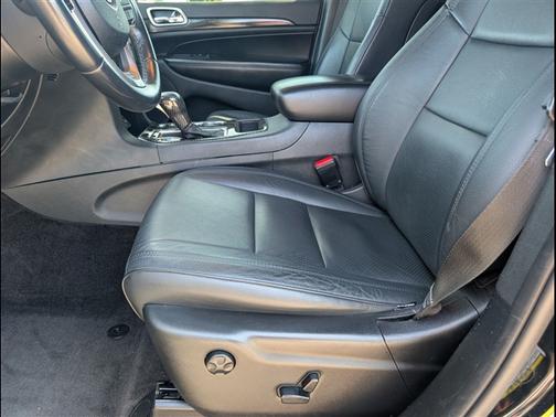Diamond Black 2018 Jeep Grand Cherokee Laredo E
