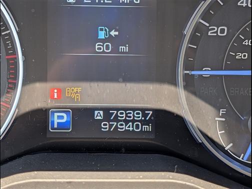 Crystal White Pearl 2022 Subaru Ascent Limited 8-Passenger