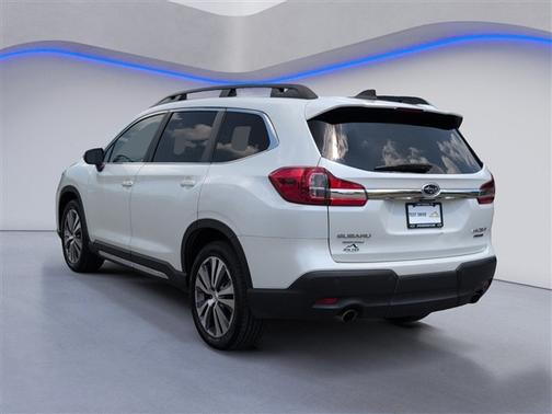 Crystal White Pearl 2022 Subaru Ascent Limited 8-Passenger