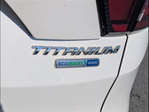 White Platinum Clearcoat Metallic 2018 Ford Escape Titanium