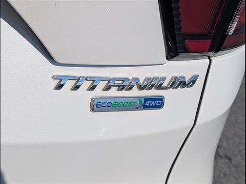 White Platinum Clearcoat Metallic 2018 Ford Escape Titanium