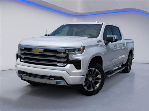 Iridescent Pearl Tricoat 2023 Chevrolet Silverado 1500 High Country