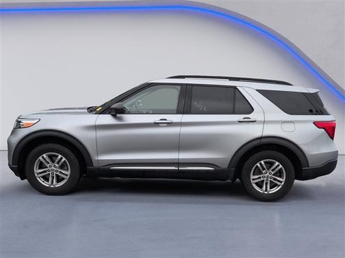 Silver Metallic 2020 Ford Explorer XLT