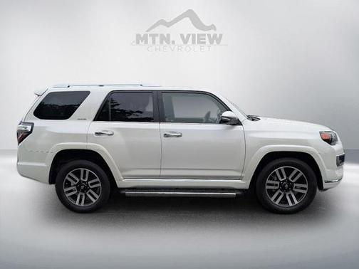 2020 Toyota 4Runner Sport