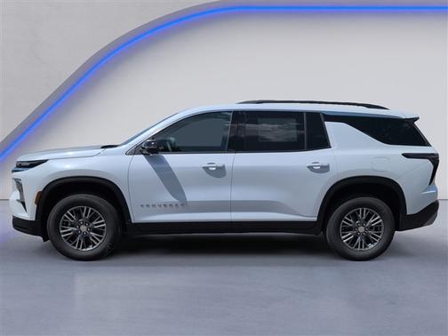 White 2026 Chevrolet Traverse LT