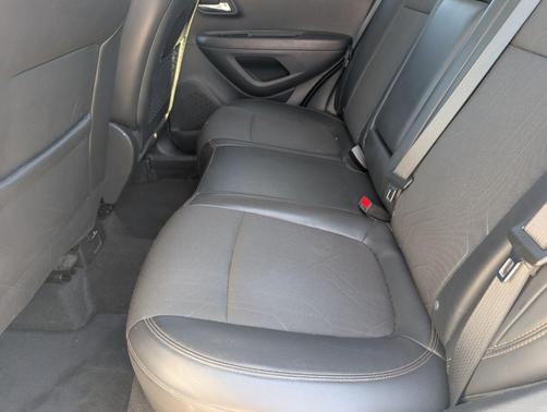 Summit White 2020 Chevrolet Trax LT