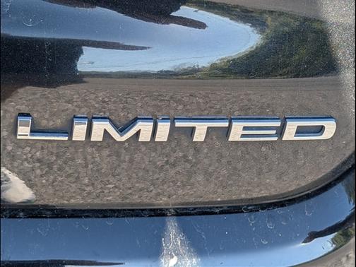 Diamond Black 2018 Jeep Compass Limited