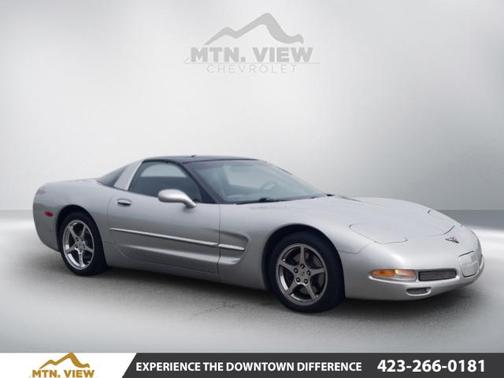 2004 Chevrolet Corvette Base