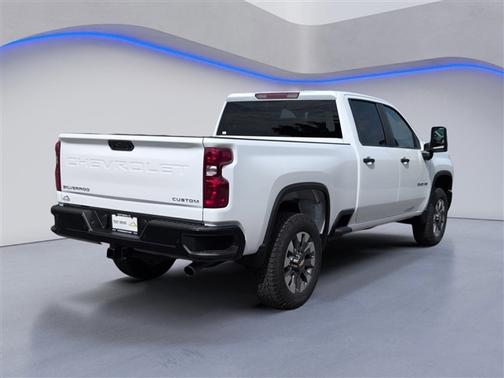 2026 Chevrolet Silverado 2500 Custom