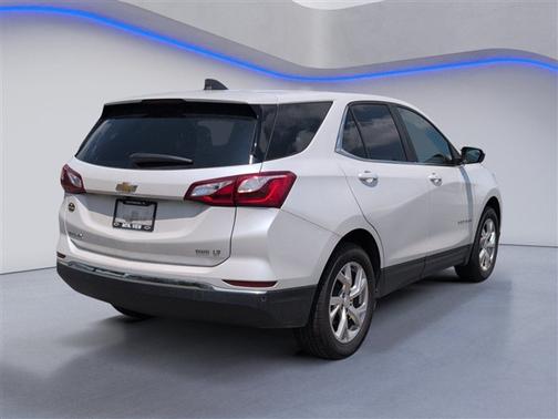 Iridescent Pearl Tricoat 2021 Chevrolet Equinox 1LT