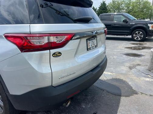 Silver Ice Metallic 2019 Chevrolet Traverse RS