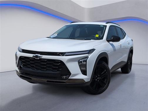 Summit White 2024 Chevrolet Trax ACTIV