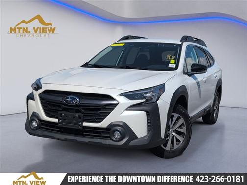 Crystal White Pearl 2023 Subaru Outback Premium