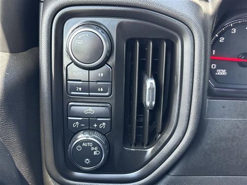 Steel Metallic 2020 Chevrolet Silverado 1500 Custom Trail Boss