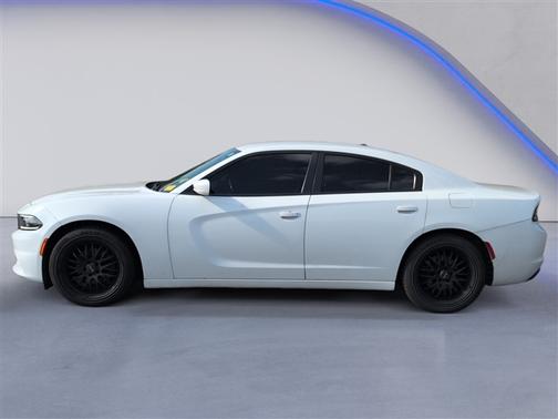 2016 Dodge Charger SE