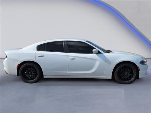 2016 Dodge Charger SE