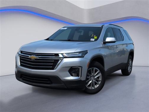 Silver Ice Metallic 2022 Chevrolet Traverse LT Cloth