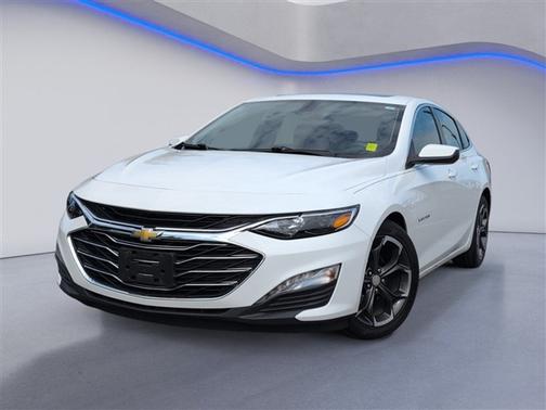 Summit White 2022 Chevrolet Malibu LT